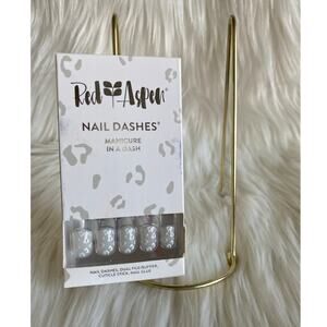 Red Aspen Nail Dashes- Kat-a-Tat-Tat